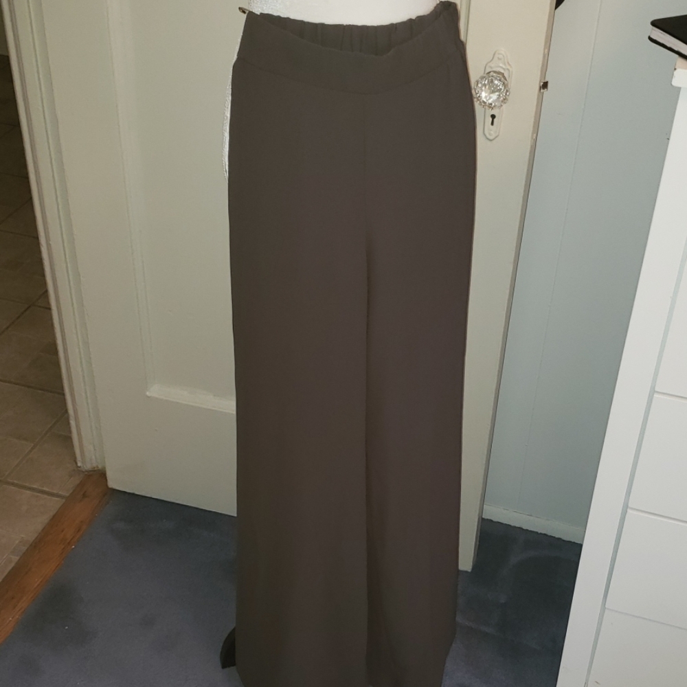 Wide leg flowy long pants olive